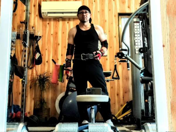 Te-Te�̃g���[�i�[